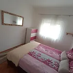 Maja Apartament *